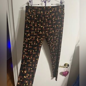 🤎 Tall and Curvy LuLaRoe Bear Print Leggings - Black and Brown